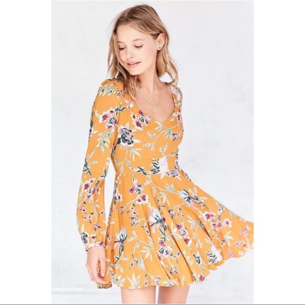 Urban Outfitters Ecote Rosalinda Mini Dress Size 4